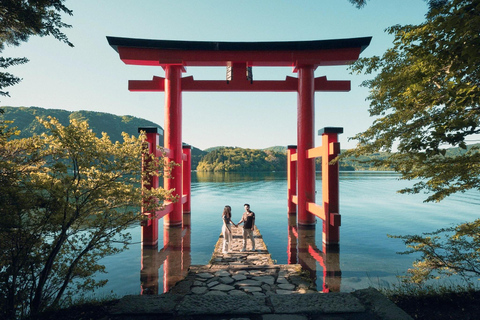 Tokyo: Mt Fuji Customizable Tour with Lakes & Pagoda