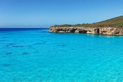Curacao: Private Customizable Tour with Snorkeling