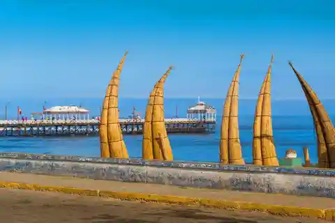 Escursione di un giorno a Chan Chan - Spiaggia di Huanchaco