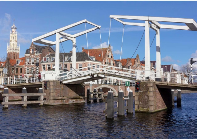 Walking tour Haarlem with your own AI-guide on your mobile