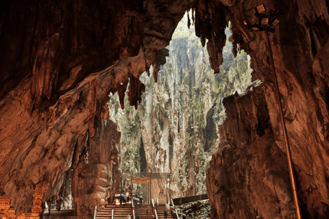 Kuala Lumpur: tour de medio día a las cuevas de BatuÚnete al tour (servicio de recogida del hotel)