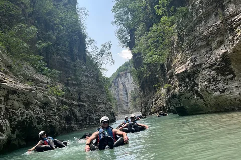 Çorovoda: Osumi Canyon rafting/flodtubing-tur