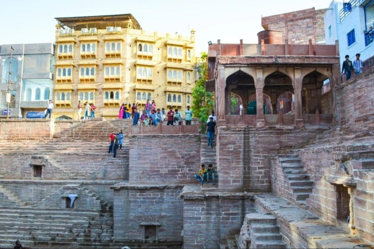 Tour a pie por la Ciudad Azul del Patrimonio