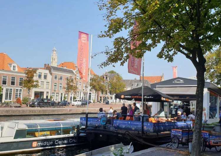 Haarlem: 50-Minute Sightseeing Canal Cruise