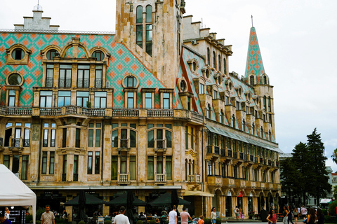 Batumi: Night Walking Tour with Local Drink