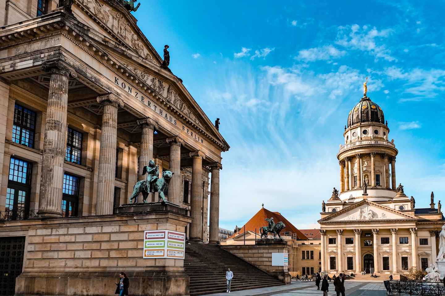 Berlino: Pass EasyCity per Zone ABC - Trasporti e Sconti

### Suggerimenti per un titolo efficace:
- Berlino è la parola chiave principale, essenziale per chi cerca informazioni sulla città.
- Pass EasyCity è un termine chiaro e intuitivo, facilmente comprensibile.
- Zone ABC indica l'area di copertura, elemento cruciale per chi necessità di trasporti.
- Trasporti e Sconti sono i benefici principali, attrattivi per i viaggiatori che cercano convenienza.