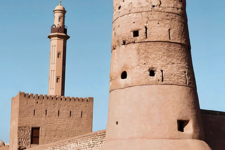 Dubai: Premium Old Town, Street Food, Souks & Boat Ride Tour Private tour with transfers