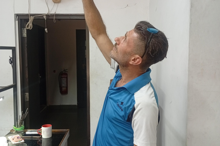 康提：香料园和手工艺人工作室嘟嘟车之旅