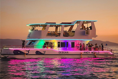 Boracay: Shared Trimaran Ocean Party with Live DJ Onboard