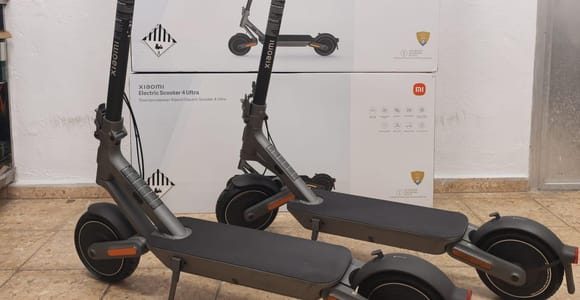 Valencia: Electric Scooter Rental with Route Guide