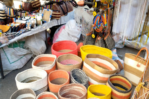 (Nairobi) Compras de recuerdos y tour de medio día histórico