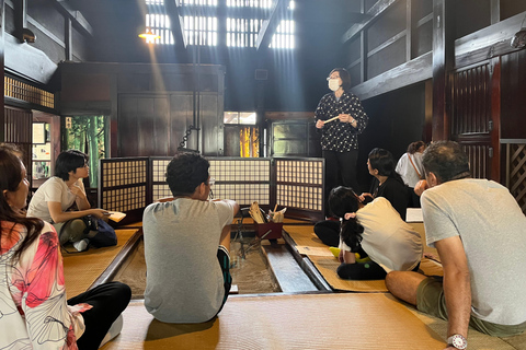 Depuis Nagoya : Visite guidée du sentier Nakasendo en voiture privée.