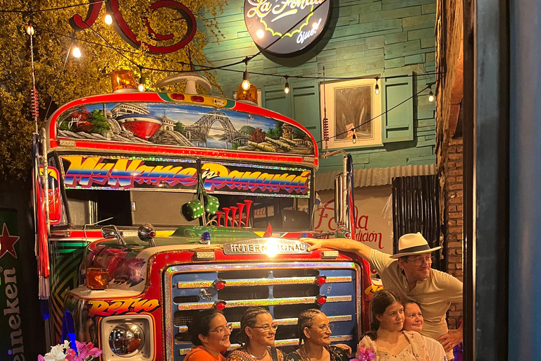 Panama City: esperienza nei bar locali — Notti a Casco ViejoPanama City: esperienza nei bar locali — notti a Casco Viejo