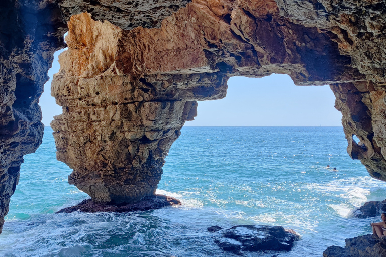Valencia: Cala Moraig Beach and Cova dels Arcs Hike