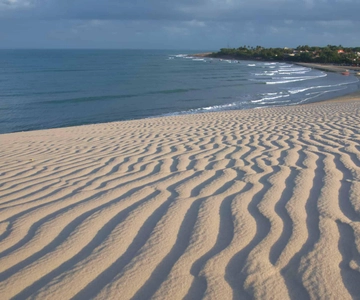 Tour de día completo por Jericoacoara: Dunas, Lagunas y Cultura Vibrante