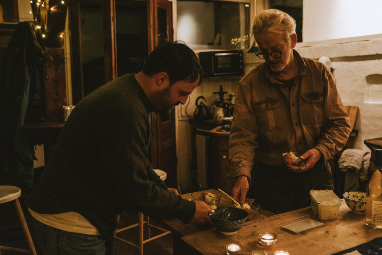 Aarhus: Dine in a Local Home with a Silver Host