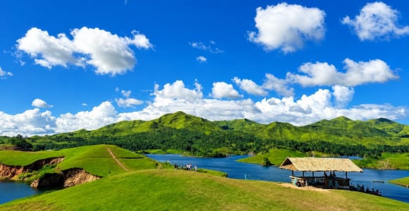 Bohol: Private Mabini Lake Nature Escape with Transfer