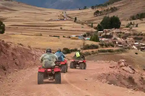 Fra Cusco: Atv'er i saltminerne i Maras og Laguna Huaypo
