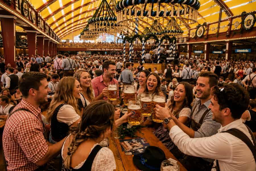 Oktoberfest in München – eine Kostprobe Bayerns. Foto: GetYourGuide Oktoberfest in München – eine Kostprobe Bayerns. Foto: GetYourGuide