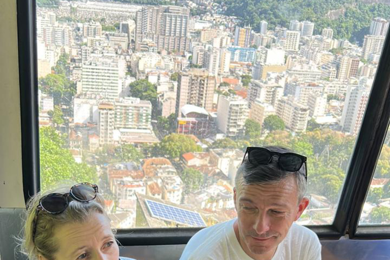 Rio de Janeiro: Tour della Favela di Santa Marta con guida localeRio de Janeiro: Tour della Favela Santa Marta con guida locale