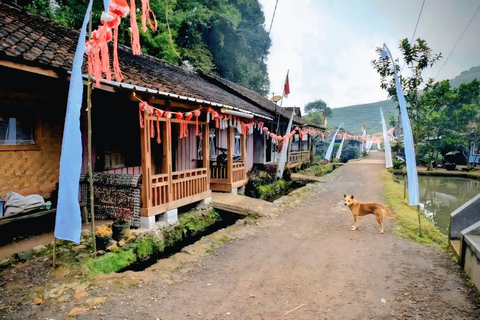 Bandung: soggiorno di 2 giorni in un villaggio, cratere, cascata e sorgenti termali