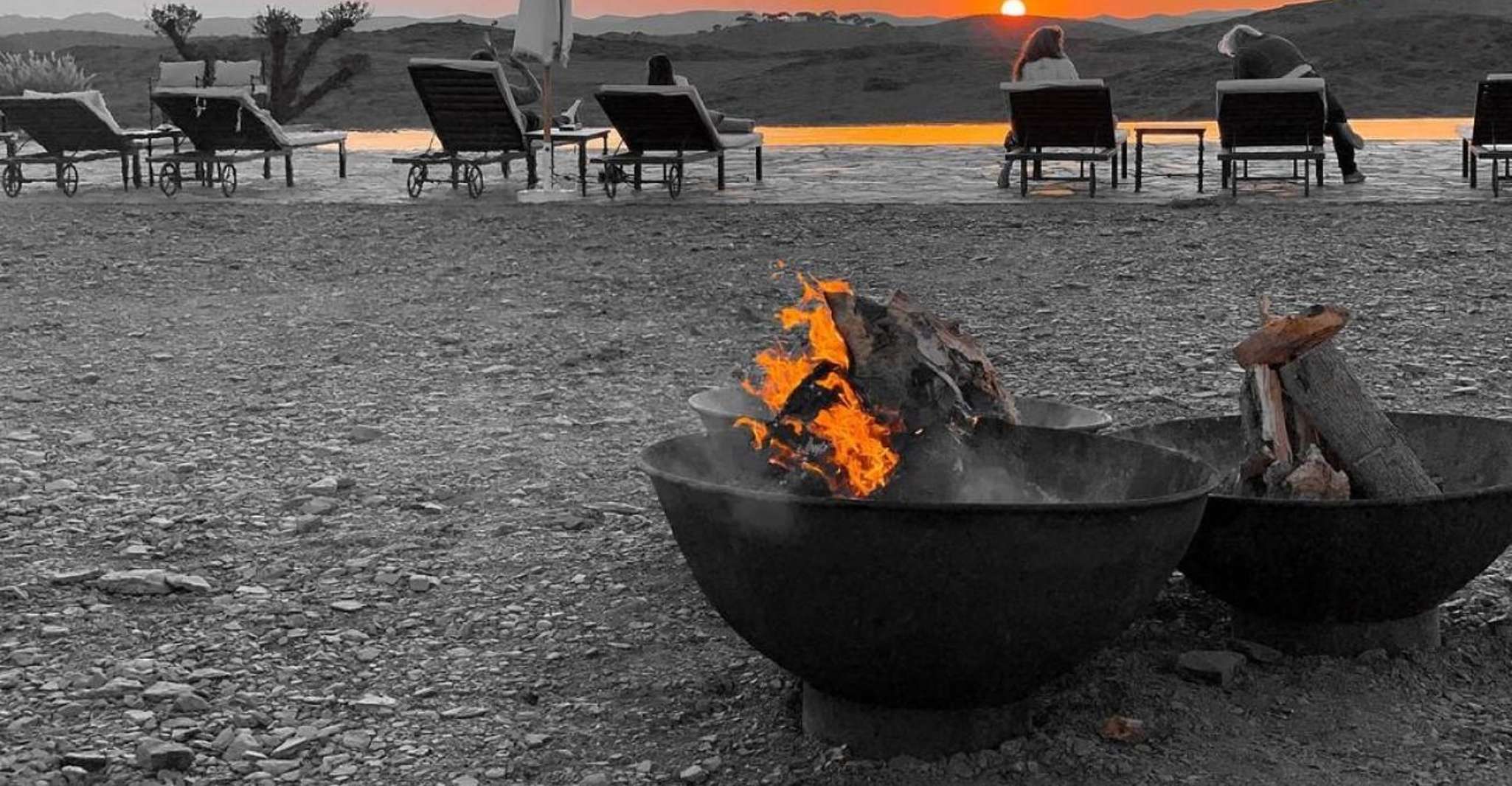 Désert D'Agafay-Dromadaire et Dîner Spektakel - Hizvo