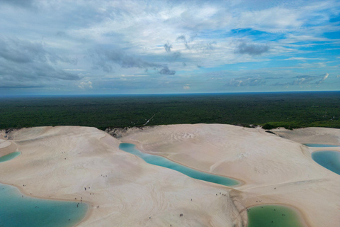 Excursão de dia inteiro combinando Lençóis Maranhenses, Lagoa Azul e Lagoa Bonita