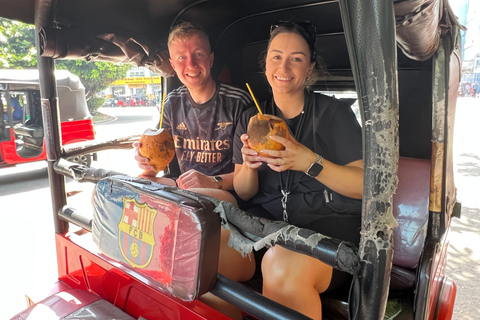 Colombo: City Cultural & Historic Stops by Tuk Tuk
