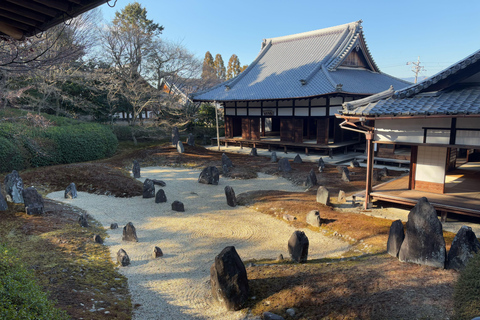 Kyoto Guided Walking Tour: Secret Zen Garden & Fushimi Inari