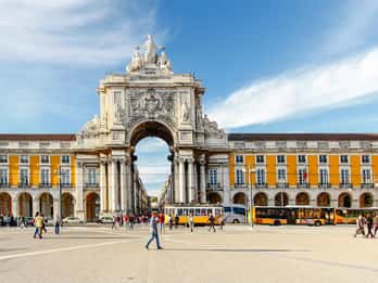 Porto to Lisbon with Aveiro-Coimbra-Fátima-Nazaré-Óbidos