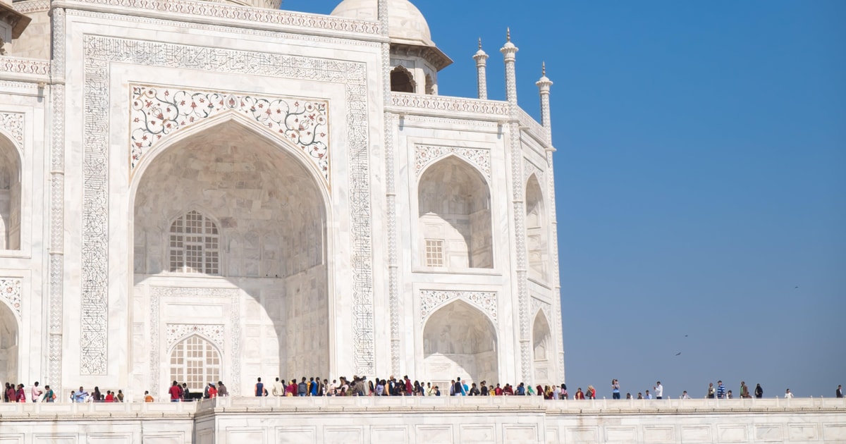 Skip the line Taj Mahal guided tour with High Value entrance | GetYourGuide