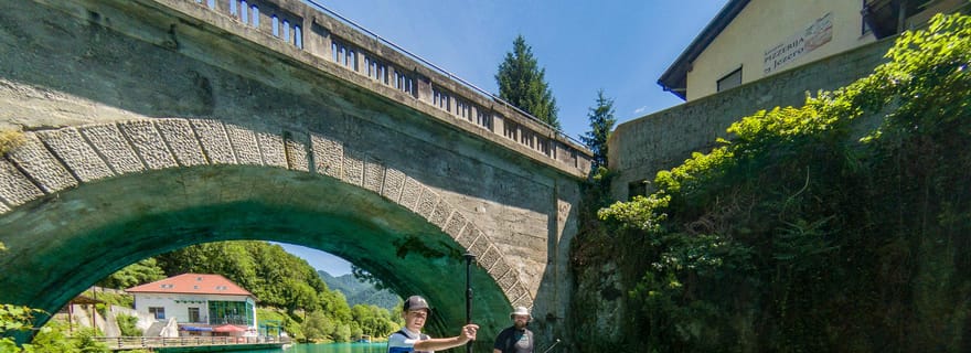 Demi-journée de Stand-up Paddle Boarding sur la rivière Soča