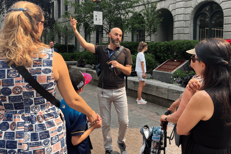 Montreal: Private Walking Tour of Downtown and Old Montreal Tour in English