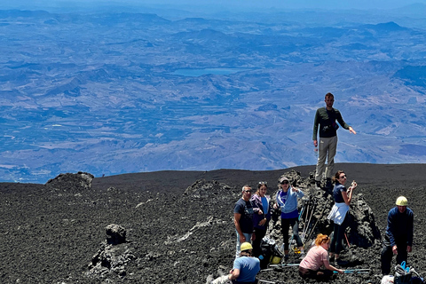 ETNA: Excursión a los Cráteres de la Cumbre en Teleférico y 4x4