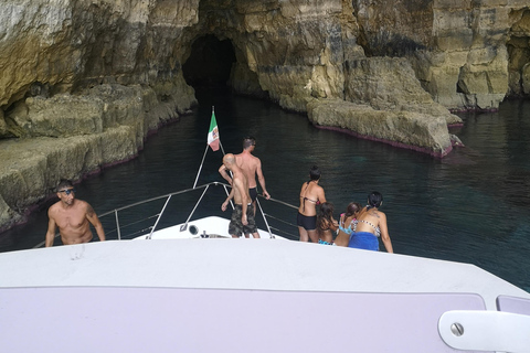 Lampedusa: Yacht excursion, swimming stops and typical lunch