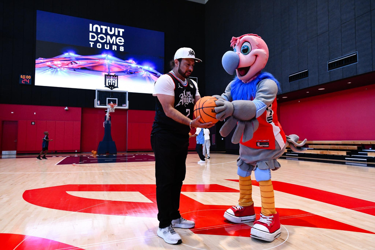 Los Angeles: Intuit Dome Tour LA Clippers Behind the Scenes