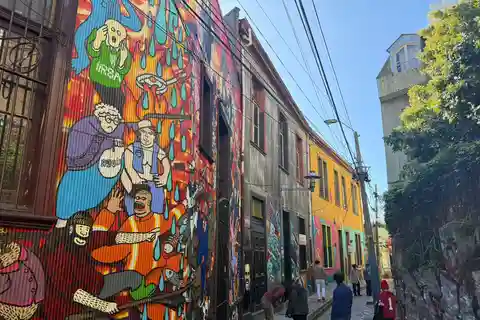 Valparaíso y Casablanca | Tour de la ciudad y cata de vinos
