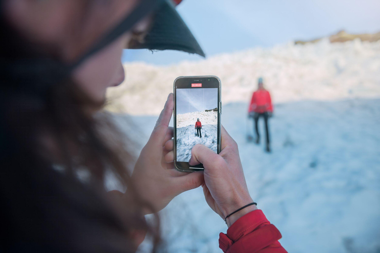 Skaftafell: Glacier Hike and Ice Climbing Guided Experience