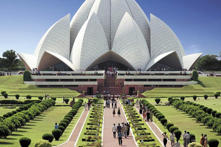 Delhi: Old and New Delhi Guided Full or Half-Day Tour Full Day Old and New Delhi Private City Tour in 6-8 Hours