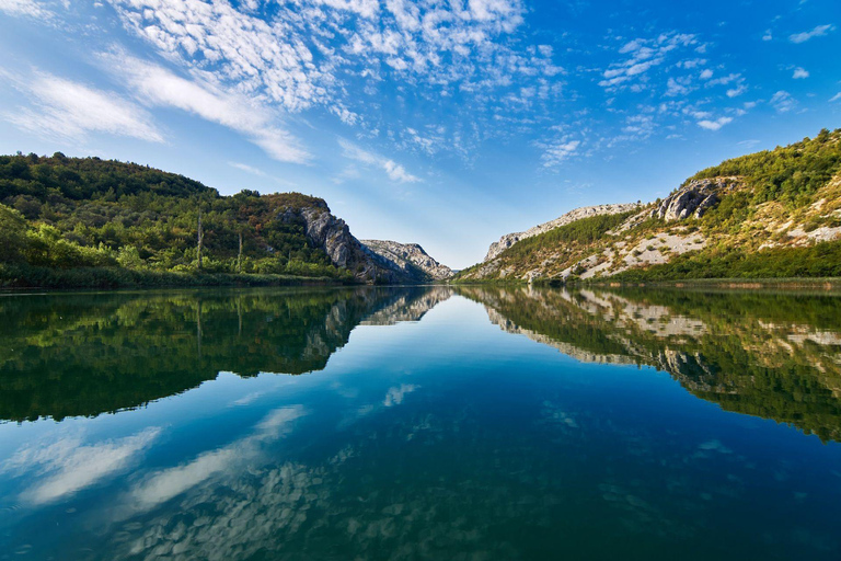 Tour privado de un día por las Cascadas de Krka y el Castillo de Juego de Tronos