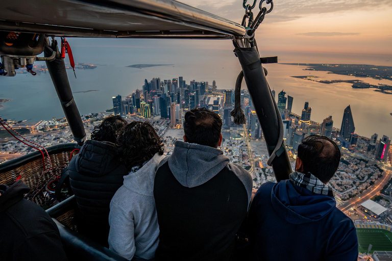 Qatar: Sunrise Hot Air Balloon Experience above Doha Private - Upto 3 People