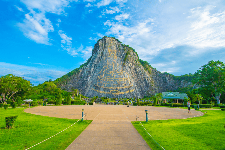 Pattaya Highlights: Private Half-Day Tour Sanctuary + Khao Chi Chan + Floating Market