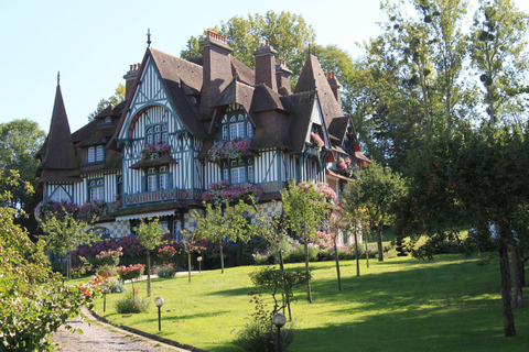 Honfleur y Deauville Tour privado de medio día en sidecar (3H30)