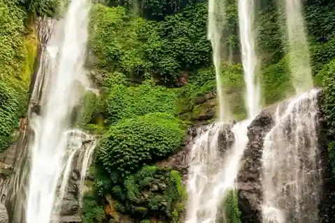 Bali: Sekumpul / Banyumala Waterfall and 2 Destination Stop