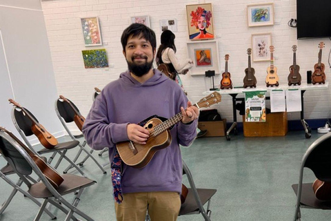 Adelaide: Ukulele Class for All - Ukuleles Provided