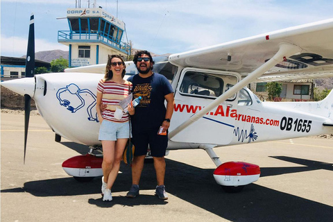 Desde Lima: Paracas-Huacachina y Líneas de Nazca 2 Días/1 Noche