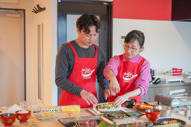 Tokyo : Cours de cuisine de sushi avec dégustation de saké