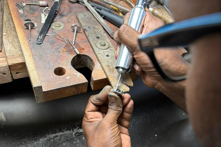 Galle: Traditional Jewelry Making Workshop with Natural Gems