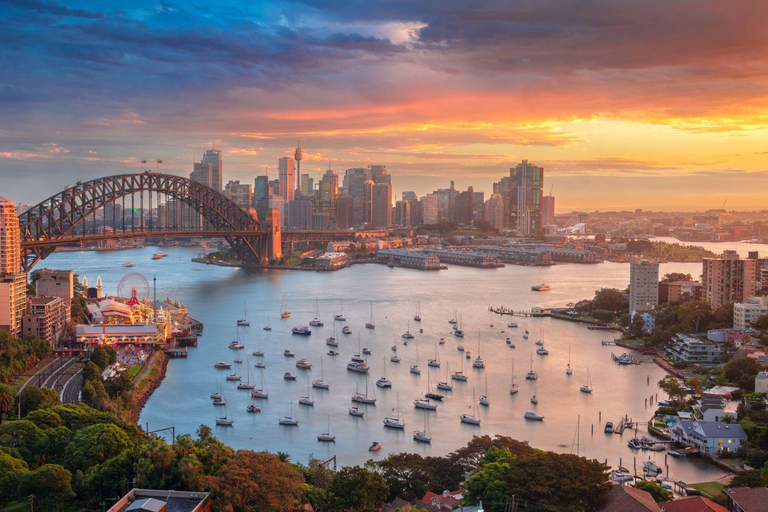 Best of Sydney: Private Walking Tour with a Local Private City Tour - 6Hr