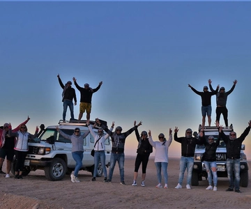 Hurghada: Jeep Safari with Camel Ride, Dinner and Show